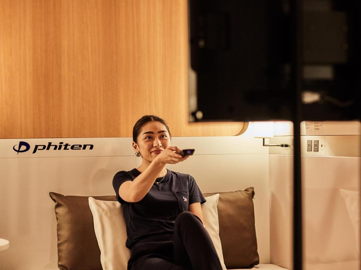 First Cabin Nishi Umeda Osaka Eksteriør billede