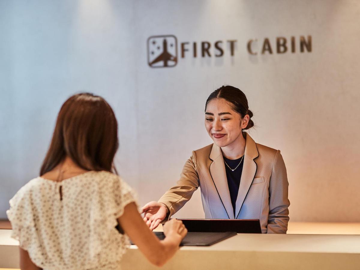 First Cabin Nishi Umeda Osaka Eksteriør billede