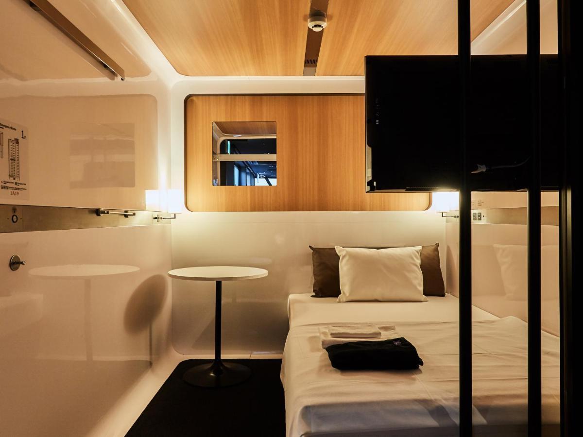 First Cabin Nishi Umeda Osaka Eksteriør billede