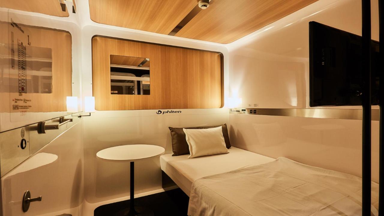 First Cabin Nishi Umeda Osaka Eksteriør billede